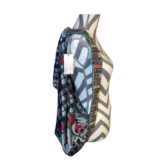 Johnny Was NWT Floral Plush Velour Drawstring Shoulder Boho Strap Tote Bag Sak - Picture 9 of 11